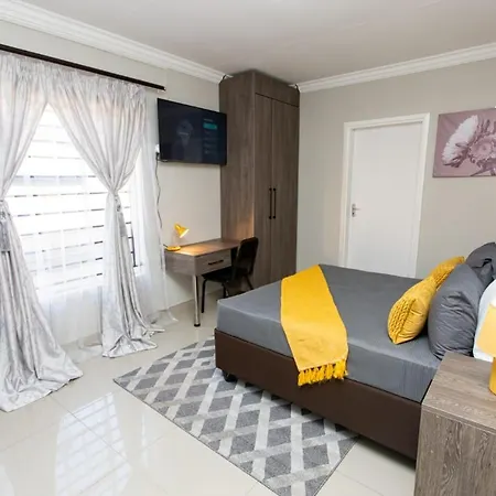 The Hide On Claremont Aparthotel Pretoria Exterior photo