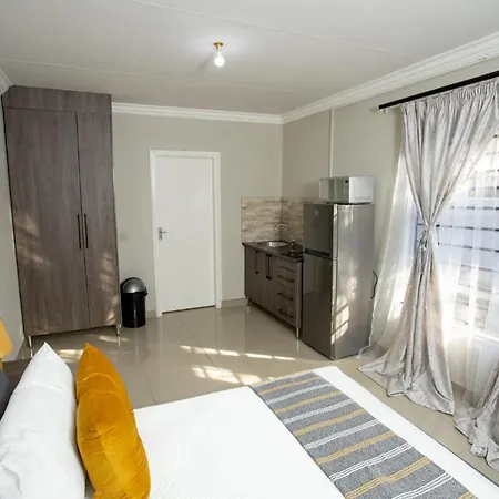 The Hide On Claremont Aparthotel Pretoria Exterior photo