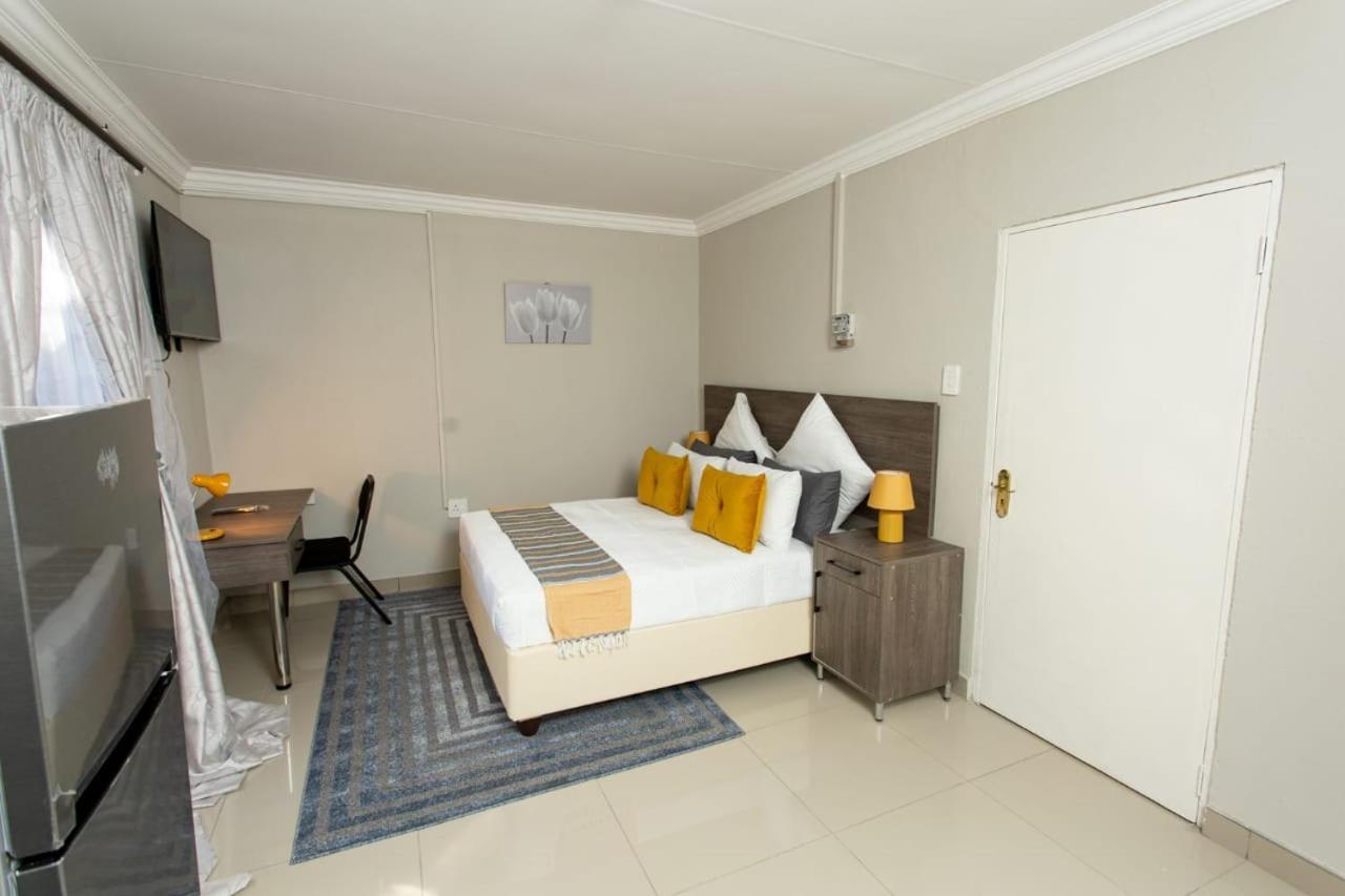 The Hide On Claremont Aparthotel