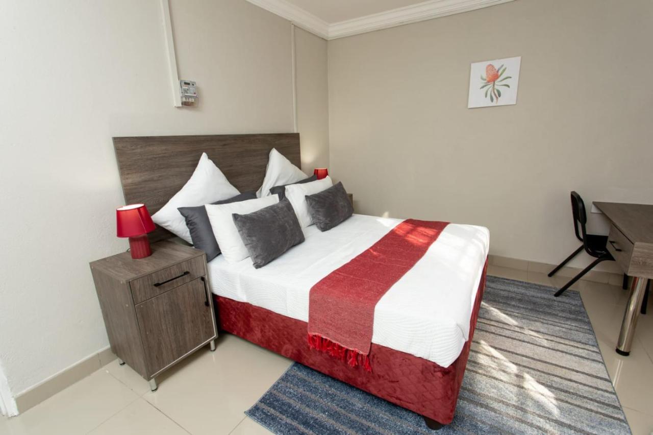 Aparthotel The Hide On Claremont 2*