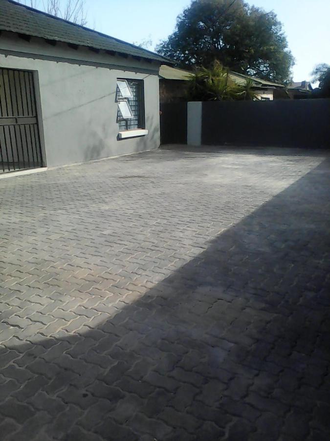 The Hide On Claremont Aparthotel